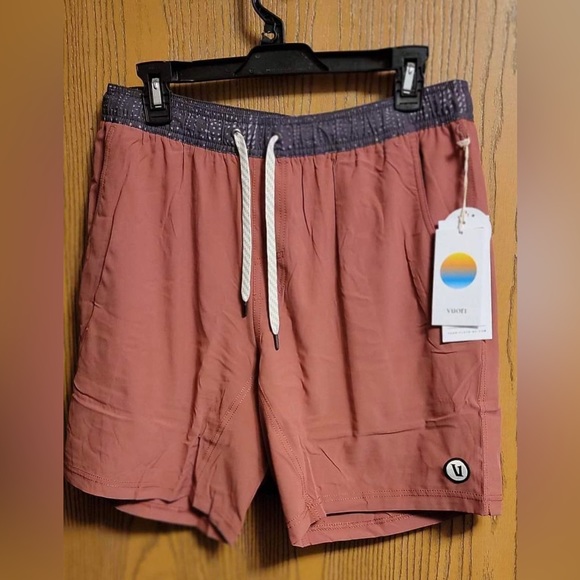 Vuori Other - NWT VUORI MEN’S LINED KORE SHORT IN SALTWATER RED